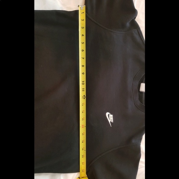Nike Black Crewneck - Picture 2 of 3